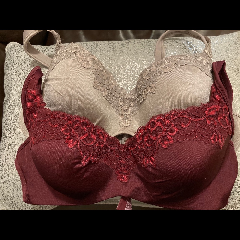 Playtex 36C underwire sculpted bras
